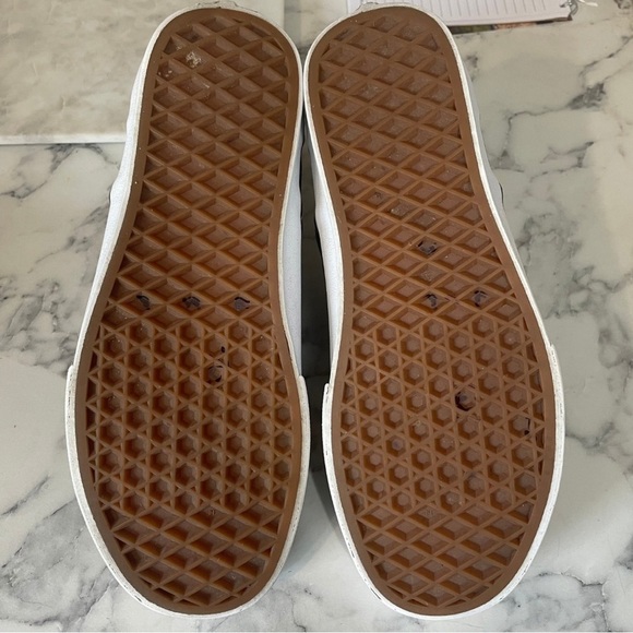 Black Vans Asher Mid High-Top Slip-On Shoes - Picture 8 of 8